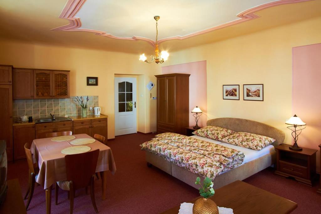 Penzion Danuse Telč Kamer foto